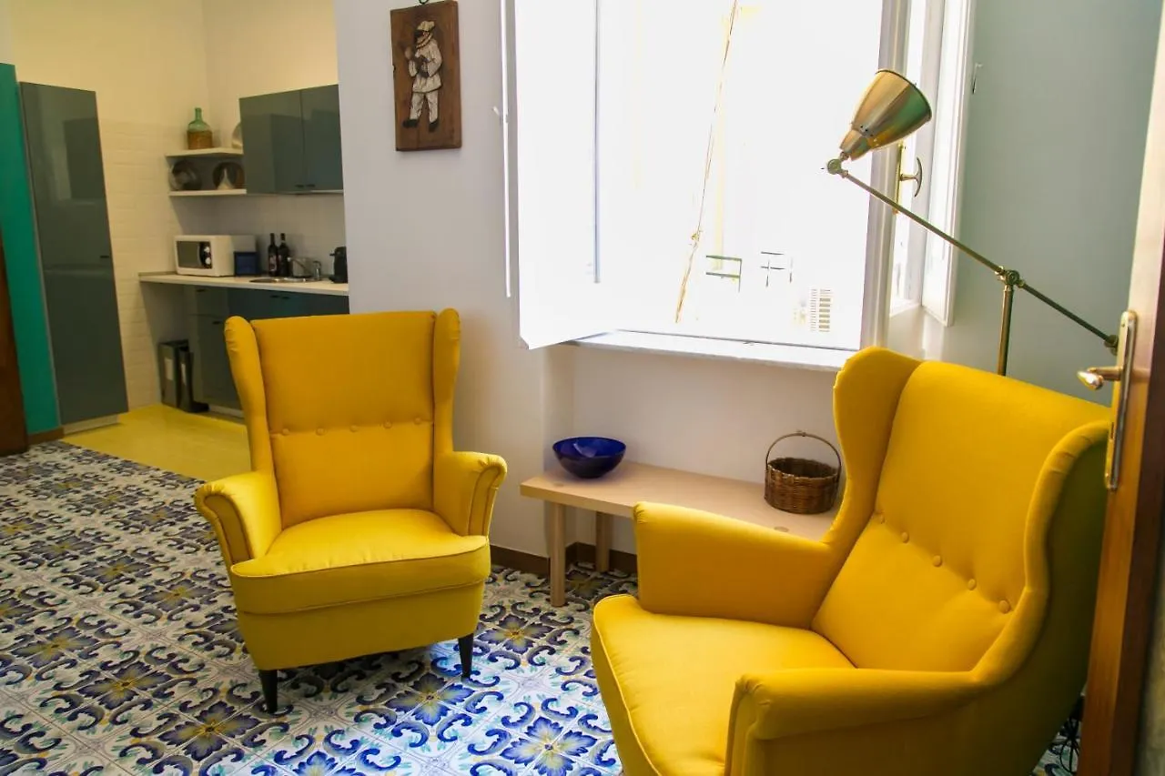A Casa Di Nina Guest House Naples 2*,