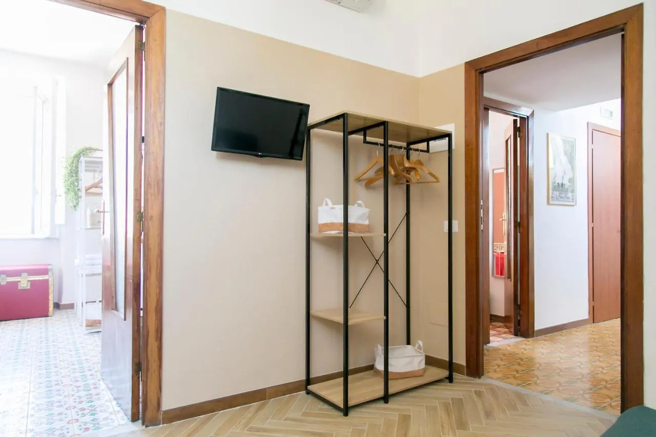 A Casa Di Nina Guest House Naples
