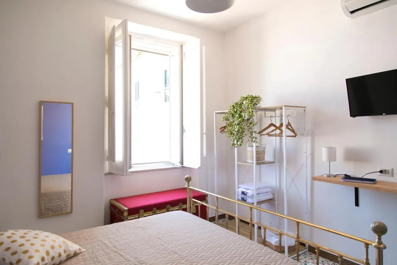 A Casa Di Nina Guest House Naples Bed & Breakfast